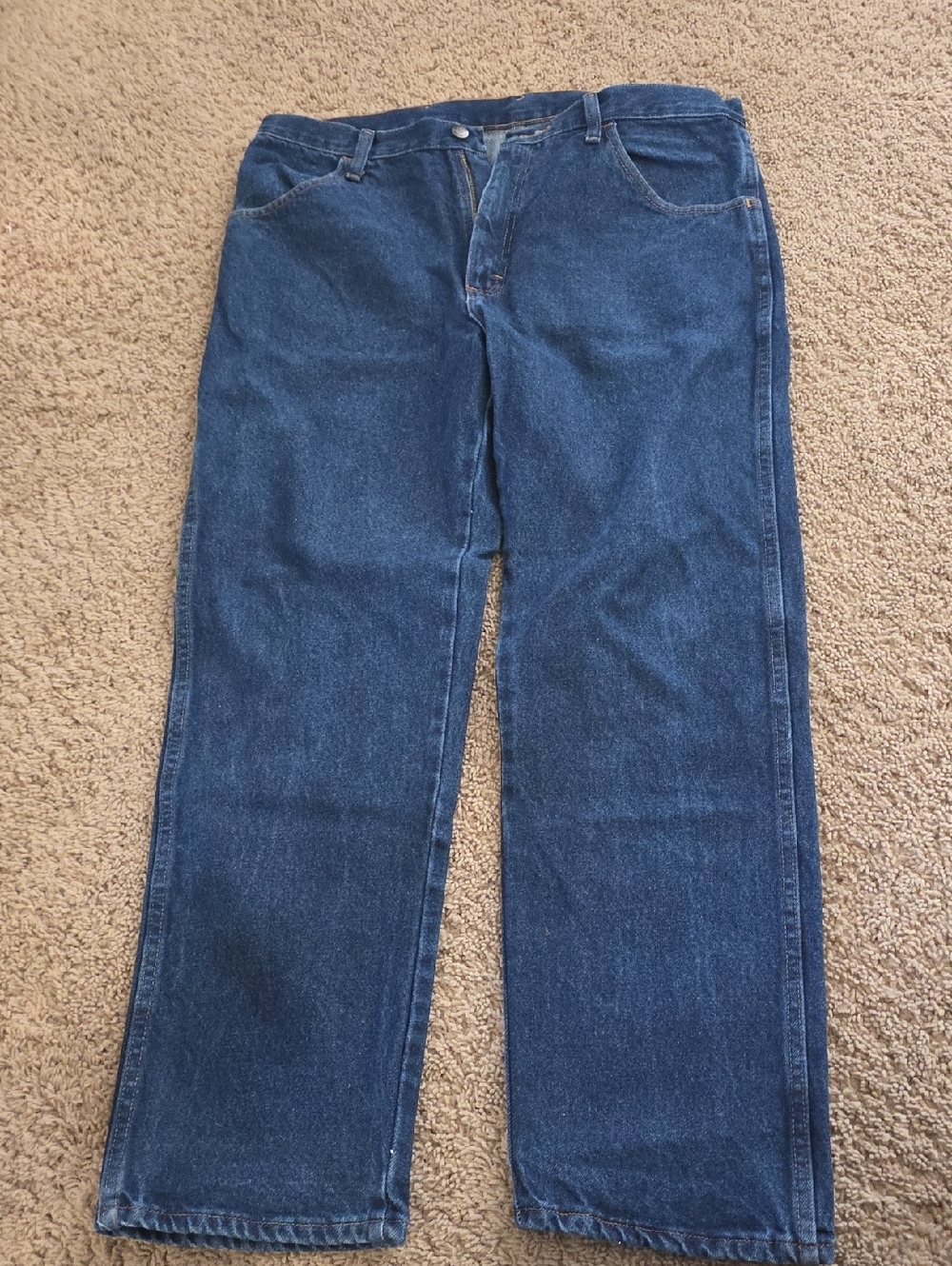Wrangler's Classic Straight-Leg Dark Blue Denim Jeans